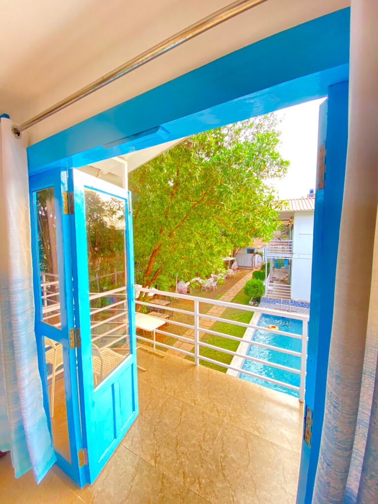 Resorts in Morjim with Pool