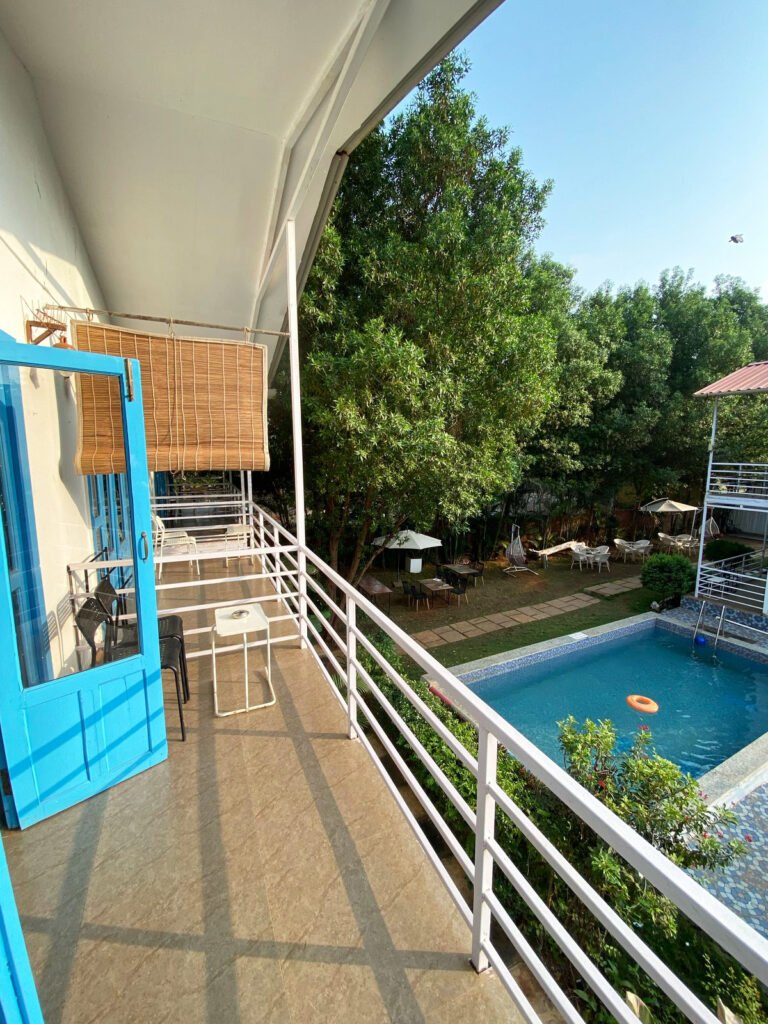 Resort in Morjim with pool